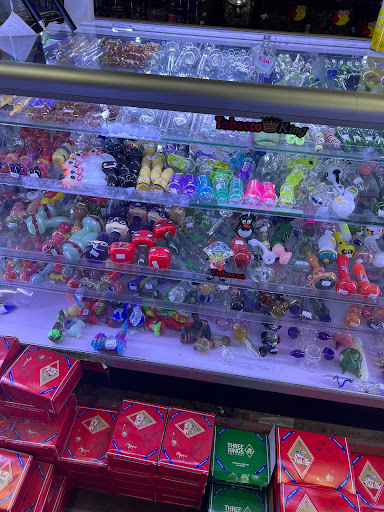 Vaporizer Store «Tobacco King & Vape King», reviews and photos, 1609 S Glebe Rd, Arlington, VA 22204, USA
