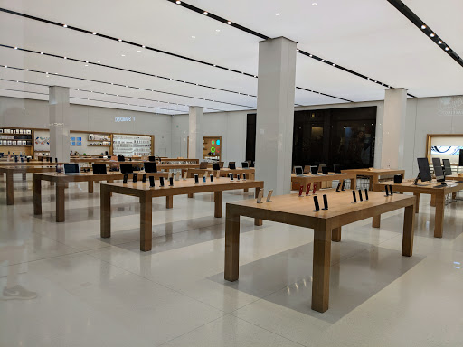 Computer Store «Apple Crabtree Valley Mall», reviews and photos, 4325 Glenwood Ave, Raleigh, NC 27612, USA