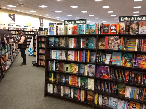 Book Store «Barnes & Noble», reviews and photos, 2960 Center Valley Pkwy, Center Valley, PA 18034, USA