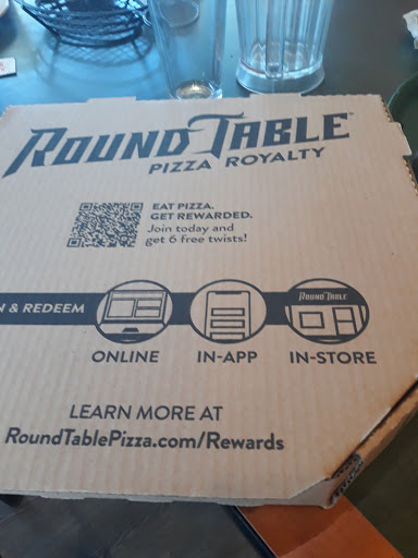 Italian Restaurant «Round Table Pizza - South Tacoma», reviews and photos, 7921 S Hosmer St, Tacoma, WA 98408, USA