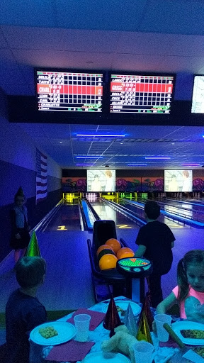 Bowling Alley «Farmington Lanes», reviews and photos, 27 5th St, Farmington, MN 55024, USA