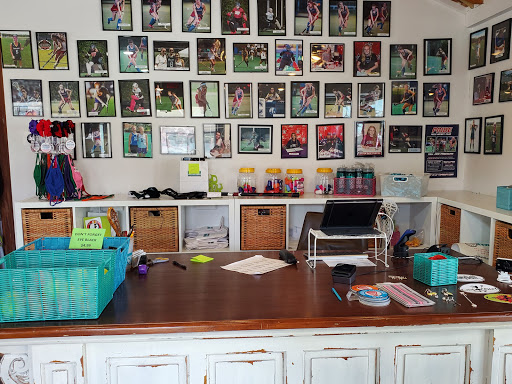 Sporting Goods Store «Just Her Sports», reviews and photos, 3700 Greenbriar Dr, Houston, TX 77098, USA