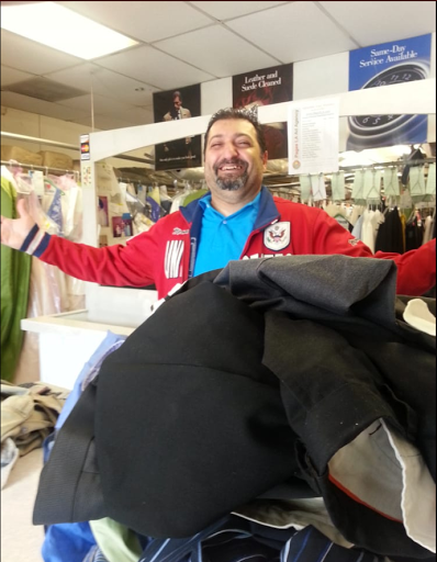 Dry Cleaner «Legacy One Hour Cleaners», reviews and photos, 14445 Ventura Blvd, Sherman Oaks, CA 91423, USA