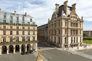 Hotel Regina Louvre image