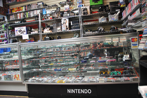 Used CD Store «CD Exchange», reviews and photos, 12465 James St, Holland, MI 49424, USA