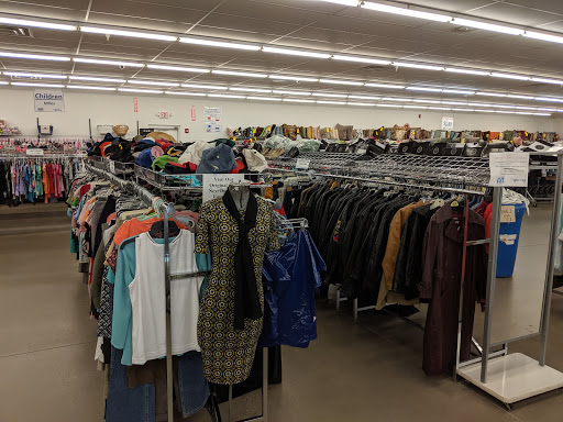 Thrift Store «St. Vincent de Paul Thrift Store and Donation Center», reviews and photos, 813 Main St, Milford, OH 45150, USA