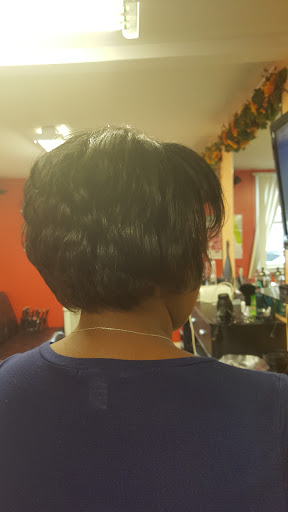 Beauty Salon «Dominican Hair Evolution Beauty Salon», reviews and photos, 388 School St, Woodbridge, NJ 07095, USA