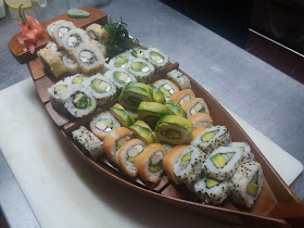Izumi Sushi - Comida Peruana