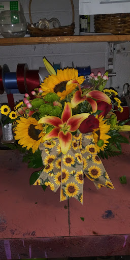 Florist «Biddle Avenue Florist», reviews and photos, 2848 Biddle Ave, Wyandotte, MI 48192, USA