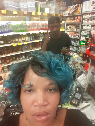 Liquor Store «Stadium Liquor Store», reviews and photos, 319 W 4th St, Covington, KY 41011, USA