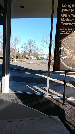 Cell Phone Store «Verizon», reviews and photos, 2428 Las Positas Rd, Livermore, CA 94551, USA