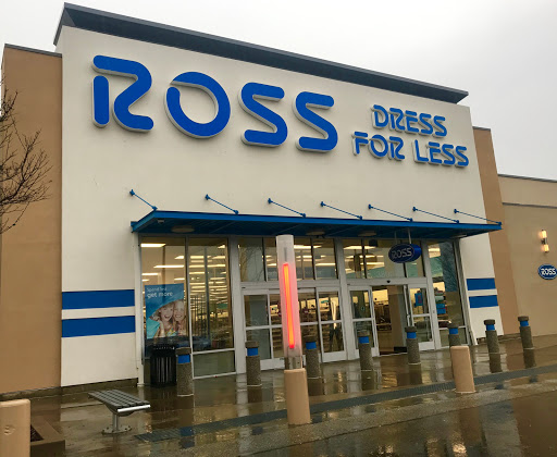 Shopping Mall «Merle Hay Mall», reviews and photos, 3800 Merle Hay Rd, Des Moines, IA 50310, USA