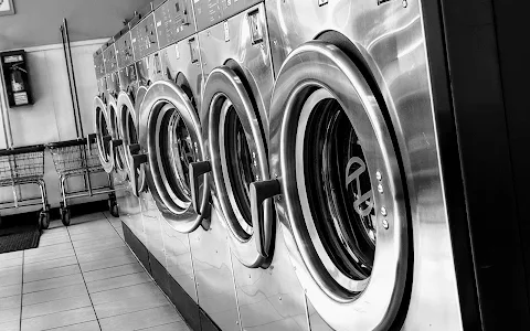 Sudz Laundry House - Pico Rivera image