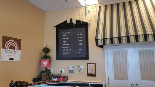 Donut Shop «Beyond Glaze», reviews and photos, 177 12300 S, Draper, UT 84020, USA