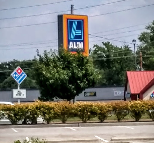 Supermarket «ALDI», reviews and photos, 2505 N Hwy 67, Florissant, MO 63033, USA