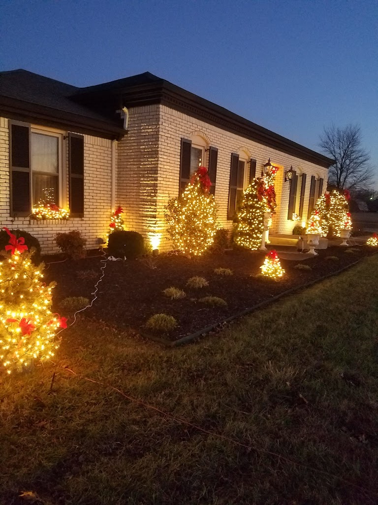 Suzann's Styling Salon & Boutique 40031