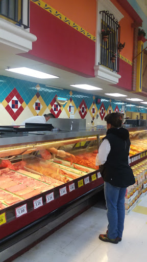Grocery Store «Mi Pueblo Food Center # 6», reviews and photos, 1437 Freedom Blvd, Watsonville, CA 95076, USA