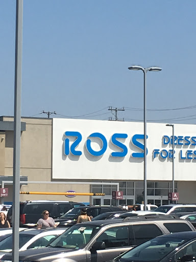 Clothing Store «Ross Dress for Less», reviews and photos, 3203 N State Rd 7, Lauderdale Lakes, FL 33319, USA