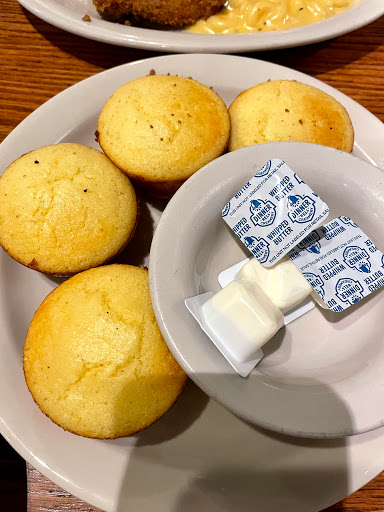 American Restaurant «Cracker Barrel Old Country Store», reviews and photos, 9380 19th Ln, Vero Beach, FL 32966, USA