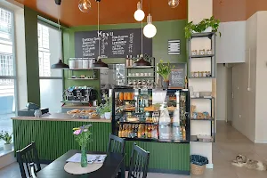 Kardamon - coffee & bakery image