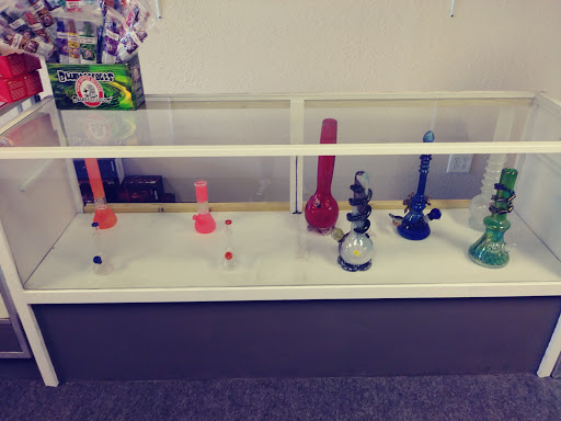 Tobacco Shop «Inferno Smoke Shop», reviews and photos, 2110 Mariner Blvd, Spring Hill, FL 34609, USA