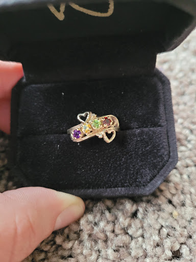 Jewelry Designer «Wanderlust Jewelers», reviews and photos, 12429 Cedar Rd #25, Cleveland Heights, OH 44106, USA