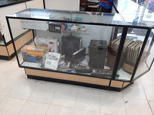 Thrift Store «Goodwill Aurora - Belleview», reviews and photos, 14400 E Belleview Ave, Aurora, CO 80015, USA