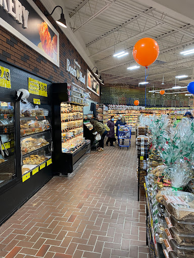 Supermarket «Western Beef Supermarket», reviews and photos, 44-44 College Point Blvd, Flushing, NY 11355, USA