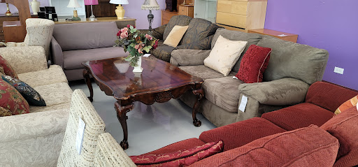 Thrift Store «WINGS Resale Store», reviews and photos, 300 W Golf Rd, Schaumburg, IL 60195, USA