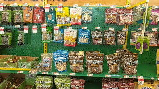Pet Supply Store «Pet Supplies Plus», reviews and photos, 3100 Manchester Rd, Akron, OH 44319, USA