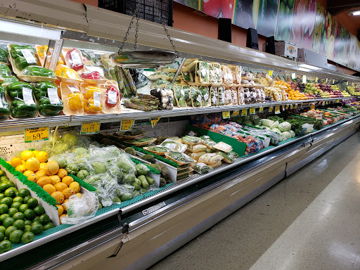 Grocery Store «El Gigante Grocery Store», reviews and photos, 2720 W 71st St, Indianapolis, IN 46268, USA