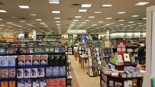 Book Store «Barnes & Noble», reviews and photos, 12193 Fair Lakes Promenade Dr, Fairfax, VA 22033, USA