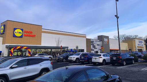 Collegetown Shopping Center, 731 Delsea Dr, Glassboro, NJ 08028, USA, 