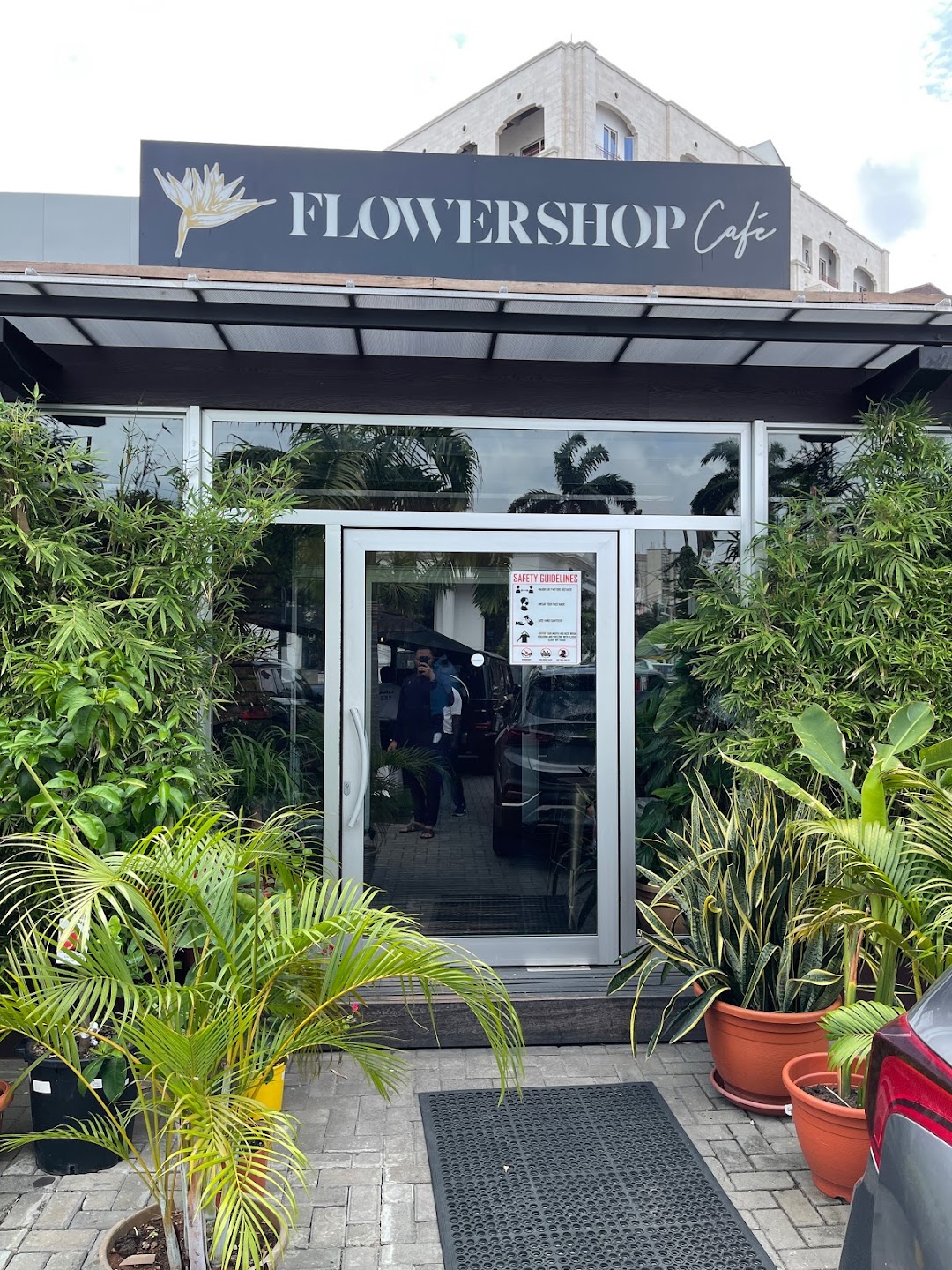 Flowershop Cafe