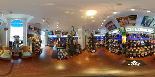 Shoe Store «Flip Flop Shops Santa Cruz», reviews and photos, 1528 Pacific Ave, Santa Cruz, CA 95060, USA