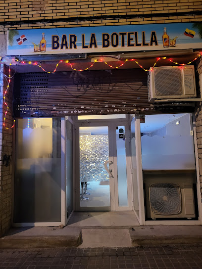 Bar La Botella - Carrer Estruch, 15, 08904 L,Hospitalet de Llobregat, Barcelona, Spain