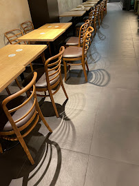 Atmosphère du Restaurant servant le petit-déjeuner Starbucks à Paris - n°12