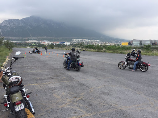 Moto training Monterrey