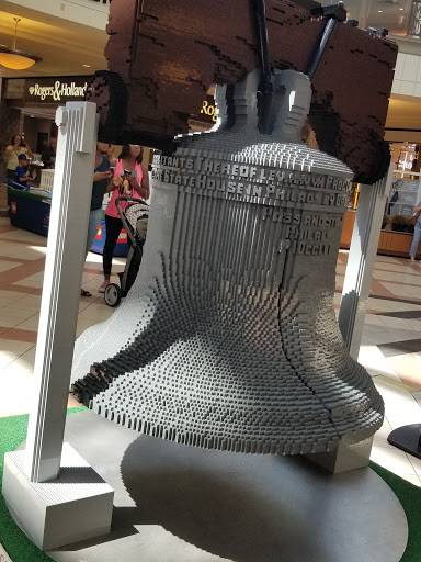 Shopping Mall «Mayfair», reviews and photos, 2500 N Mayfair Rd, Wauwatosa, WI 53226, USA