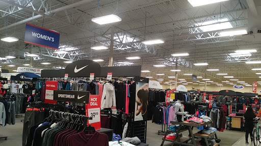 Sporting Goods Store «Academy Sports + Outdoors», reviews and photos, 714 W Loop 1604 N, San Antonio, TX 78251, USA