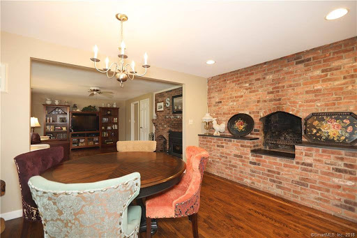 Real Estate Agency «William Raveis Real Estate - First Town», reviews and photos, 176 Broad St, Windsor, CT 06095, USA