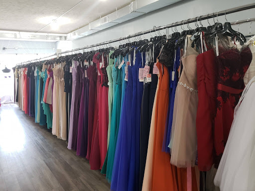 Bridal Shop «Spring Lake Bridal», reviews and photos, 616 E Savidge St B, Spring Lake, MI 49456, USA
