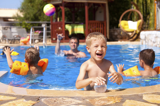Pool cleaning service Tucson