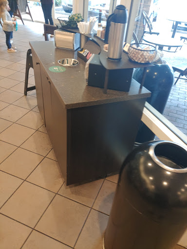 Coffee Shop «Starbucks», reviews and photos, 1425 W Granada Blvd, Ormond Beach, FL 32174, USA