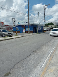 Wash & Wear Tintoreria -planchado y lavado - Photo 2 - Car repair in Matamoros, Tamaulipas, Mexico, Brownsville