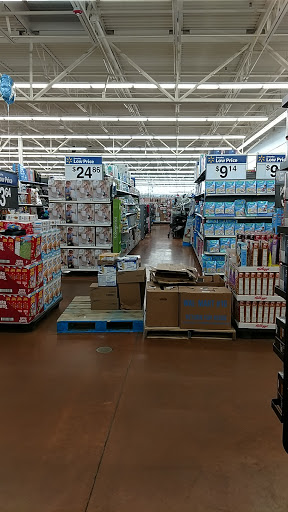 Department Store «Walmart Supercenter», reviews and photos, 2321 Charles St, Anderson, IN 46013, USA