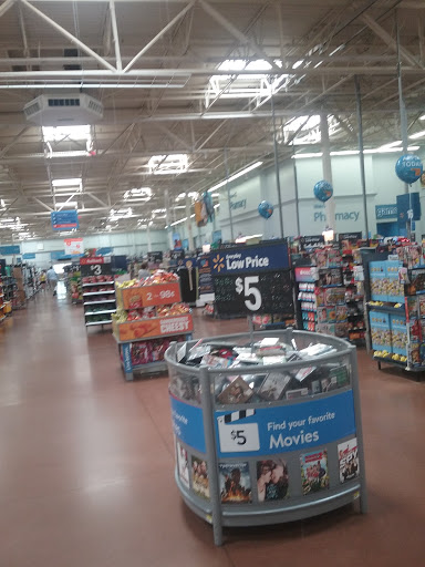 Department Store «Walmart Supercenter», reviews and photos, 415 34th St N, Dilworth, MN 56529, USA