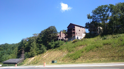 Restaurant «Woodlands Barbeque Restaurant & Catering Service», reviews and photos, 8304 Valley Blvd, Blowing Rock, NC 28605, USA