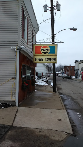Town Tavern image 8