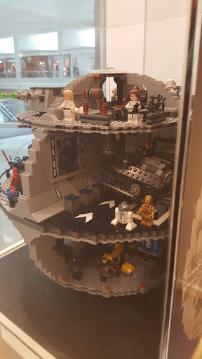 Toy Store «The LEGO Store», reviews and photos, 5 Woodfield Mall, Schaumburg, IL 60173, USA